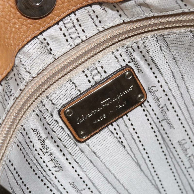 【日本直送】Salvatore Ferragamo Gancini 單肩包 皮革 棕色 銀色 正品 152196-9