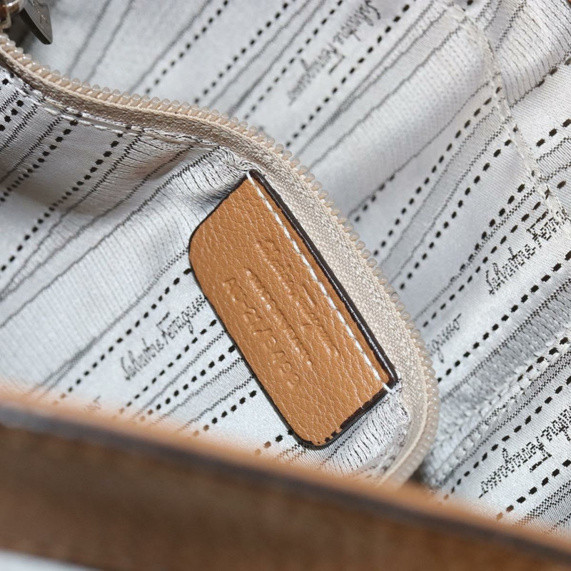 【日本直送】Salvatore Ferragamo Gancini 單肩包 皮革 棕色 銀色 正品 152196-11