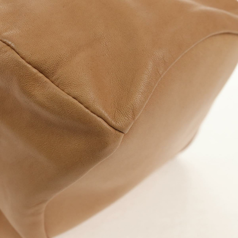 【日本直送】香奈兒米色羊皮手提包 CC 標誌 Auth 152370A-8