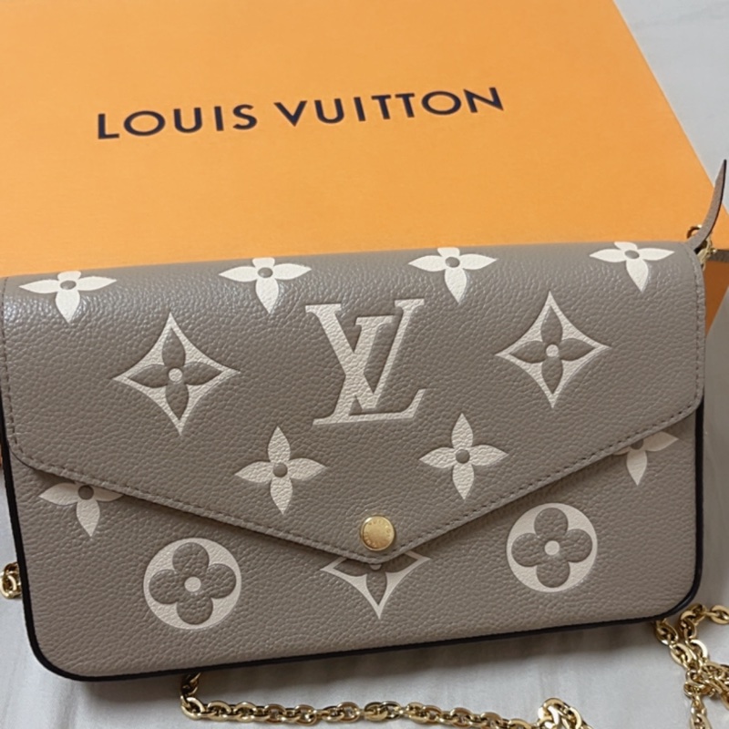 近全新LV 三合一WOC 斑鳩灰-1