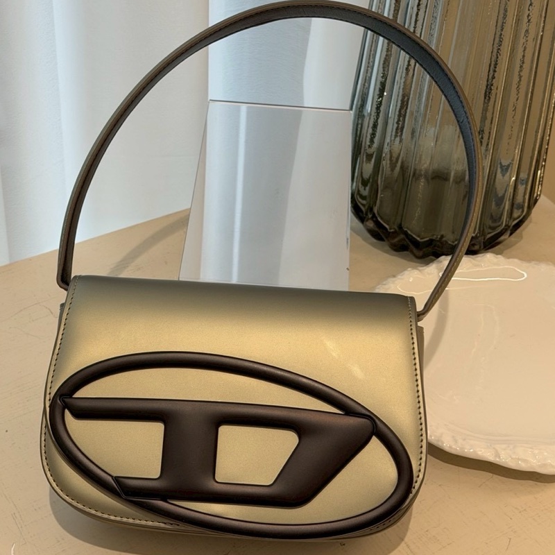 Diesel 1DR 香檳金霧灰綠色肩背包 宋雨琦同款-2