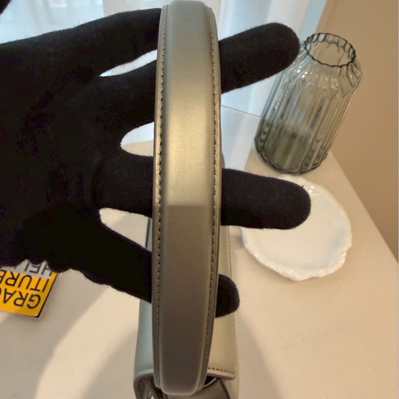 Diesel 1DR 香檳金霧灰綠色肩背包 宋雨琦同款-6