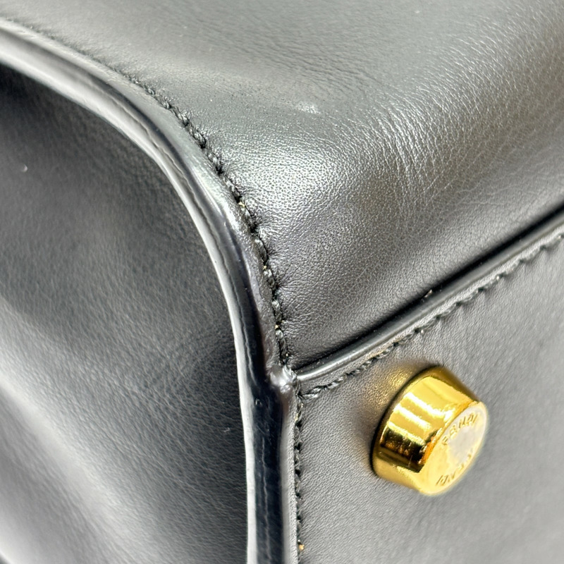 黑色 牛革 Peekaboo Essentially 兩用包【FENDI 芬迪】 8PN302-16