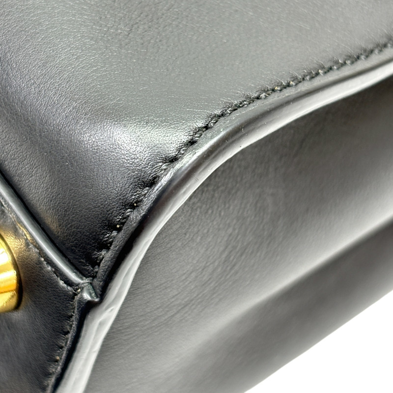 黑色 牛革 Peekaboo Essentially 兩用包【FENDI 芬迪】 8PN302-17