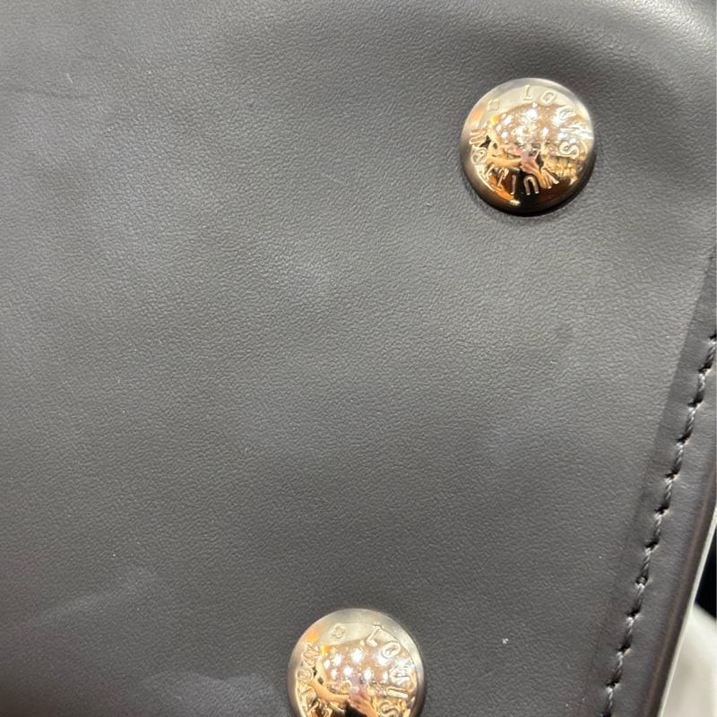 LV M59342 黑色 全皮 水波紋 EPI 肩背包 購物包 拉鍊包 公事包-22