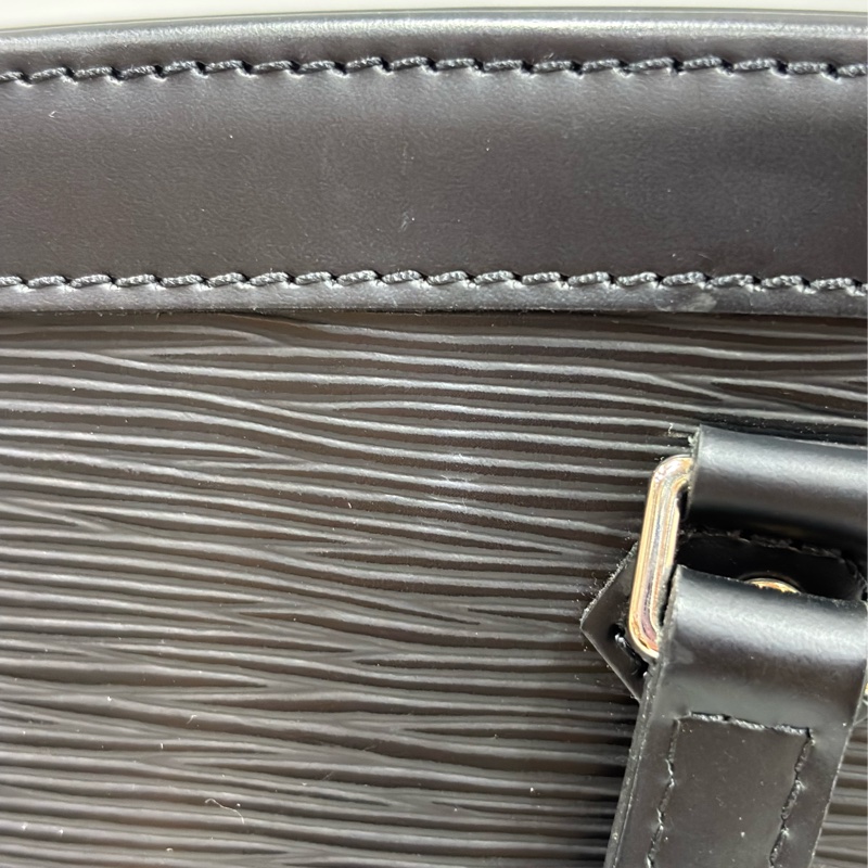 LV M59342 黑色 全皮 水波紋 EPI 肩背包 購物包 拉鍊包 公事包-57