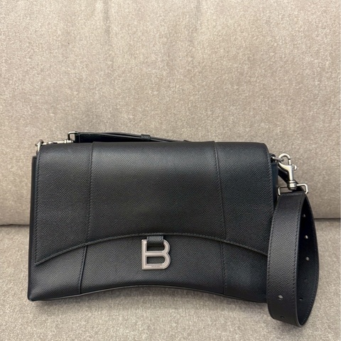 巴黎世家黑色downtown