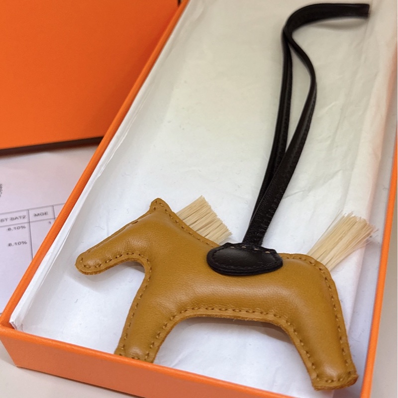 HERMES Rodeo PM Charm 芝麻色小馬掛件-0