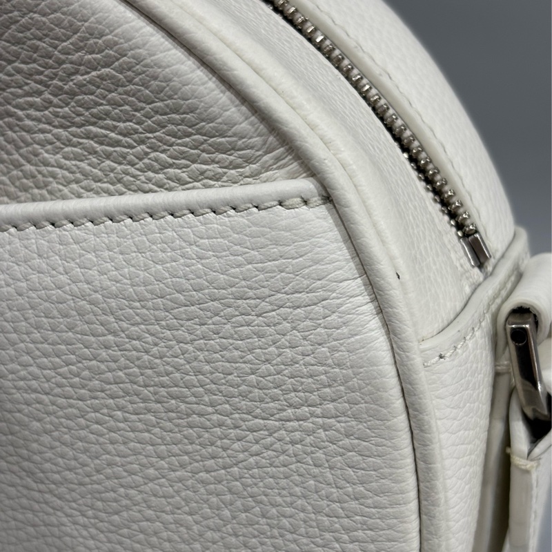 DIOR AND HYLTON NEL Dior Yoyo 聯名款 全皮 狗狗 狗 抽象 圓餅包 斜背包-28