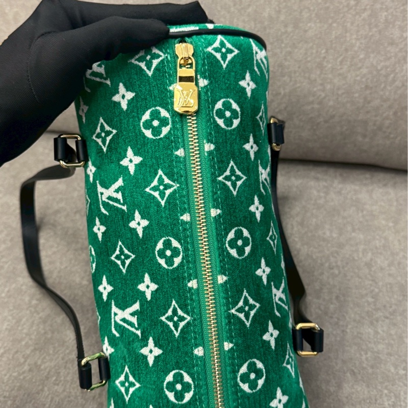 LV綠老花天鵝絨手提包-3