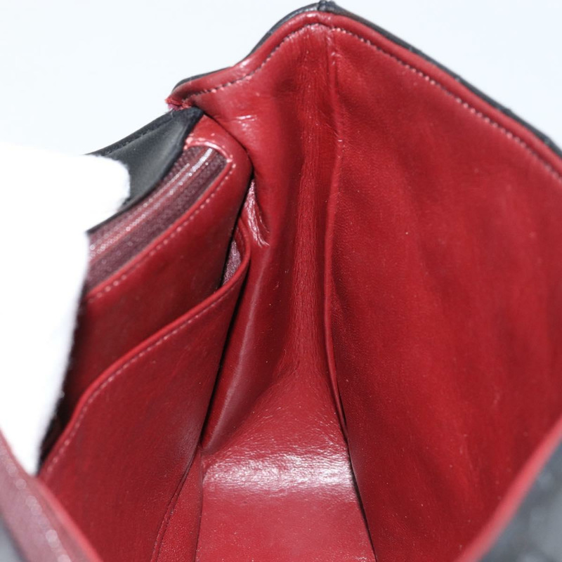 【日本直送】香奈兒 (CHANEL) Matelasse 鏈條翻蓋包，旋扣設計，羊皮材質，黑色金色雙C標誌，正品編號 bs30361-19