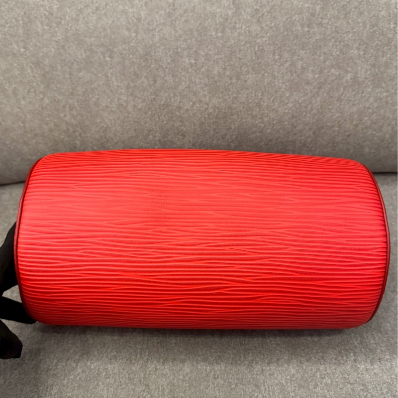 LV水波紋巴比龍圓筒包-2