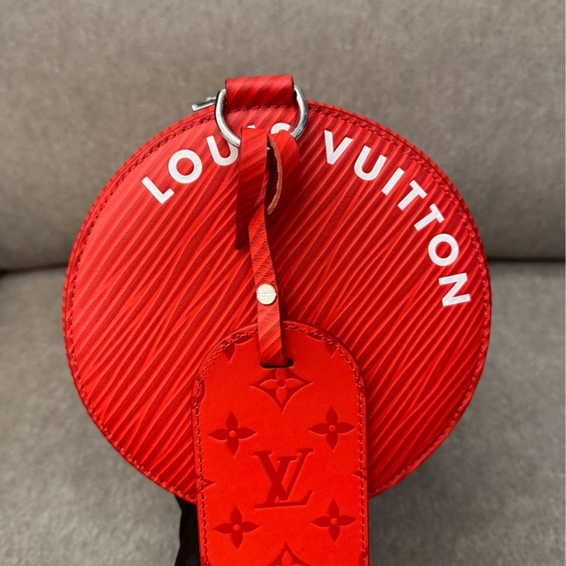 LV水波紋巴比龍圓筒包-4