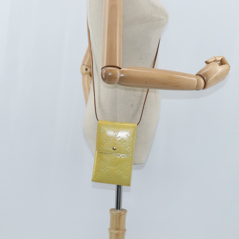 【日本直送】路易威登 Monogram Vernis Walker 錢包 亮黃色 M91074 LV Auth hk3224-22