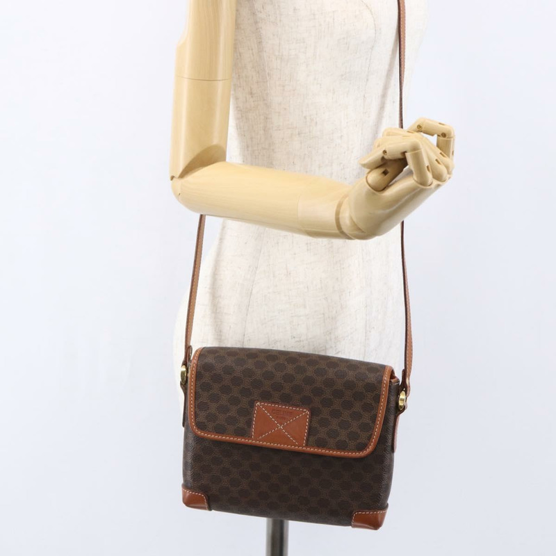 【日本直送】CELINE Macadam帆布肩背包 PVC皮革 棕色 金色 正品 ki6135-21