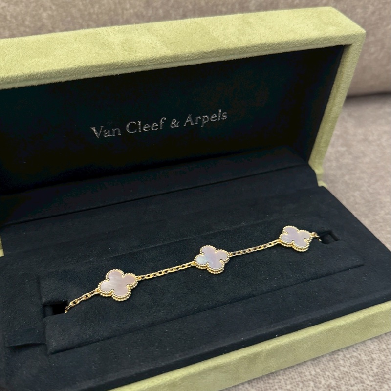 VCA白母貝五花手鍊-1