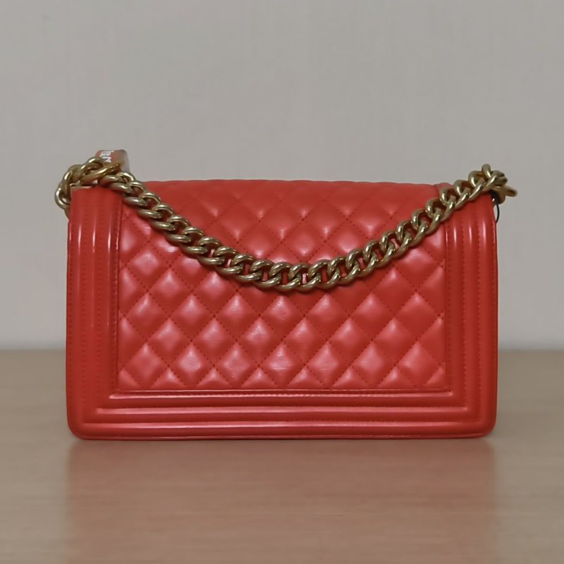 CHANEL Leboy中號25紅色牛皮23開金扣肩背包-3