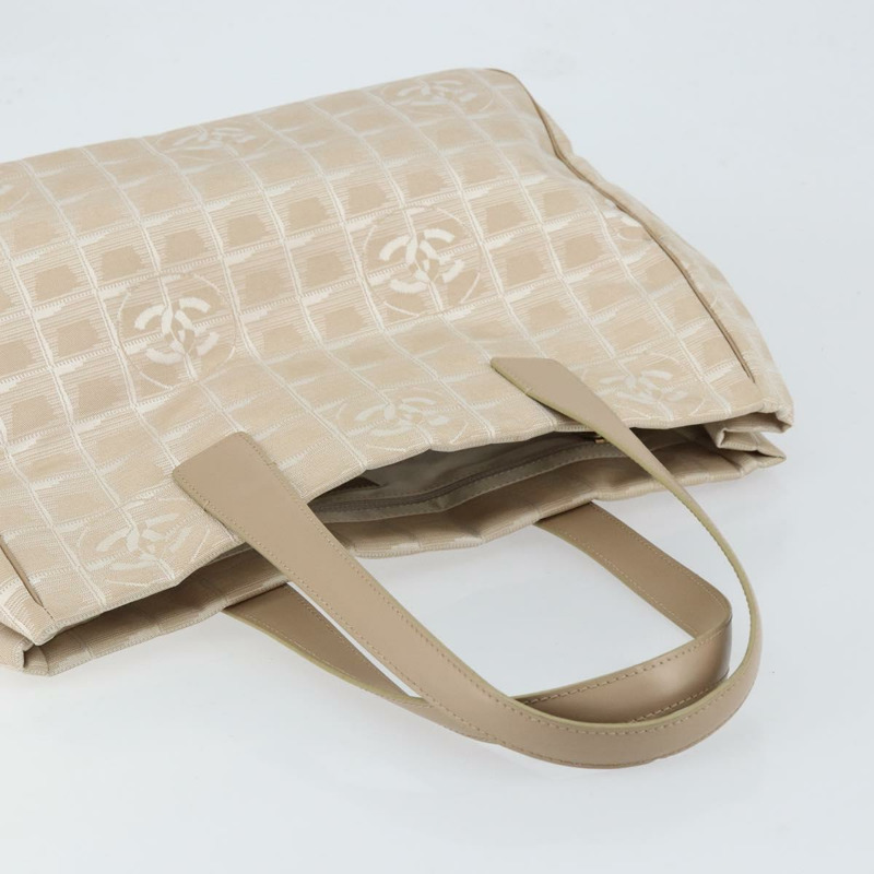 【日本直送】香奈兒新旅行系列托特包 尼龍 米色 金色 CC 標誌 正品 ep11691-5