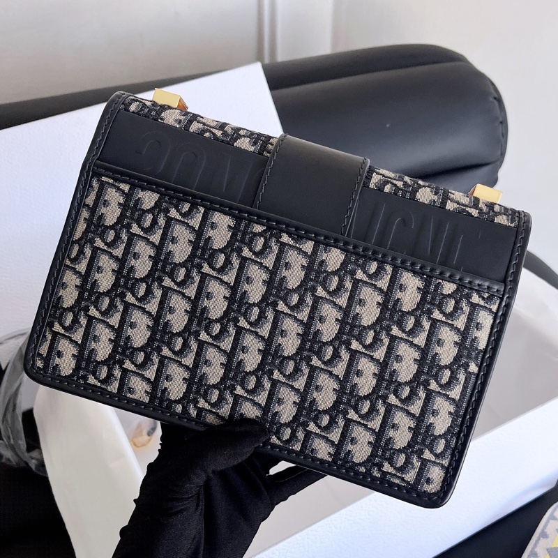 【近新閒置品】Dior迪奧蒙田30老花金小號手拿包斜背包-3