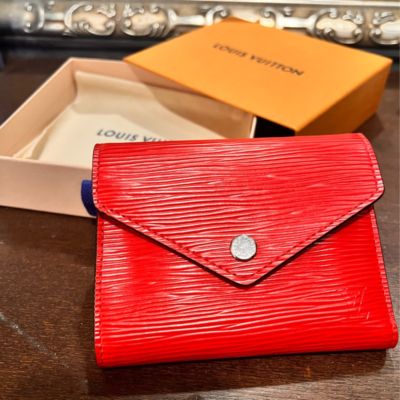 LV信封式紅色三折短/中夾-1