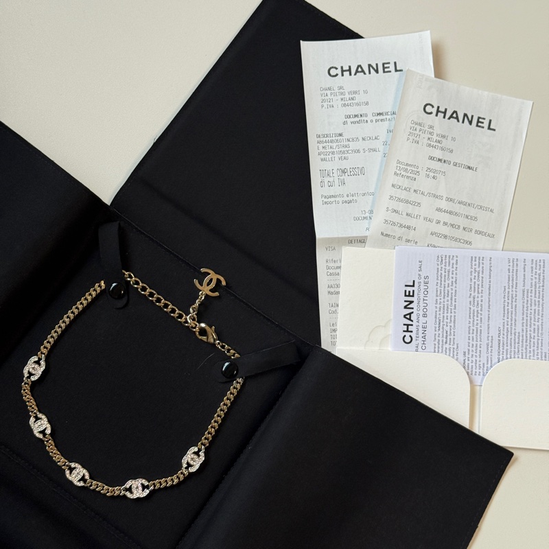 『全新全配』香奈兒Chanel  五花 爆款 LOGO淡金帶鑽頸鏈-8
