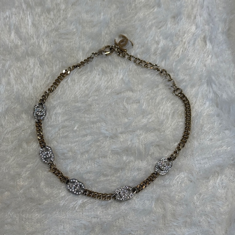 『全新全配』香奈兒Chanel  五花 爆款 LOGO淡金帶鑽頸鏈-11