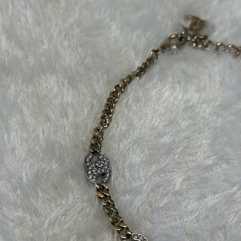 『全新全配』香奈兒Chanel  五花 爆款 LOGO淡金帶鑽頸鏈-13
