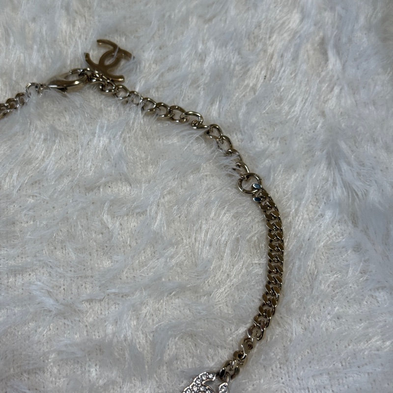 『全新全配』香奈兒Chanel  五花 爆款 LOGO淡金帶鑽頸鏈-17