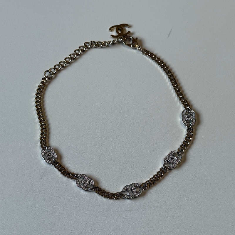 『全新全配』香奈兒Chanel  五花 爆款 LOGO淡金帶鑽頸鏈-20