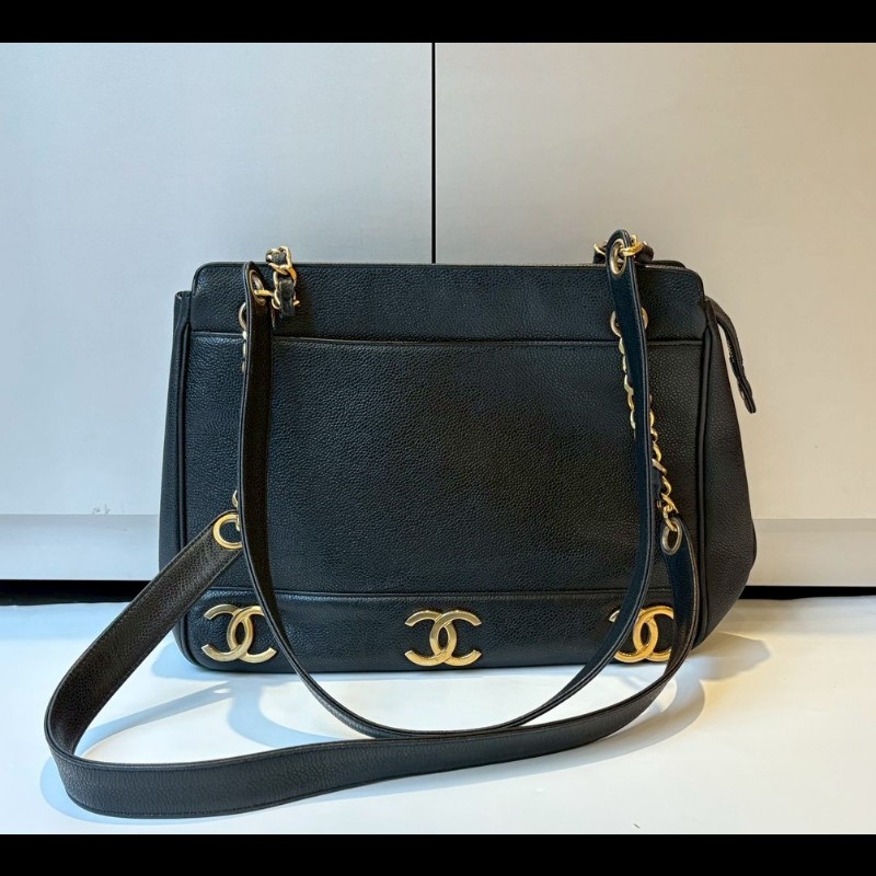 Chanel 金鍊黑荔枝皮肩背包（底部雙c裝飾-0