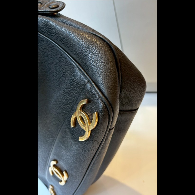 Chanel 金鍊黑荔枝皮肩背包（底部雙c裝飾-35