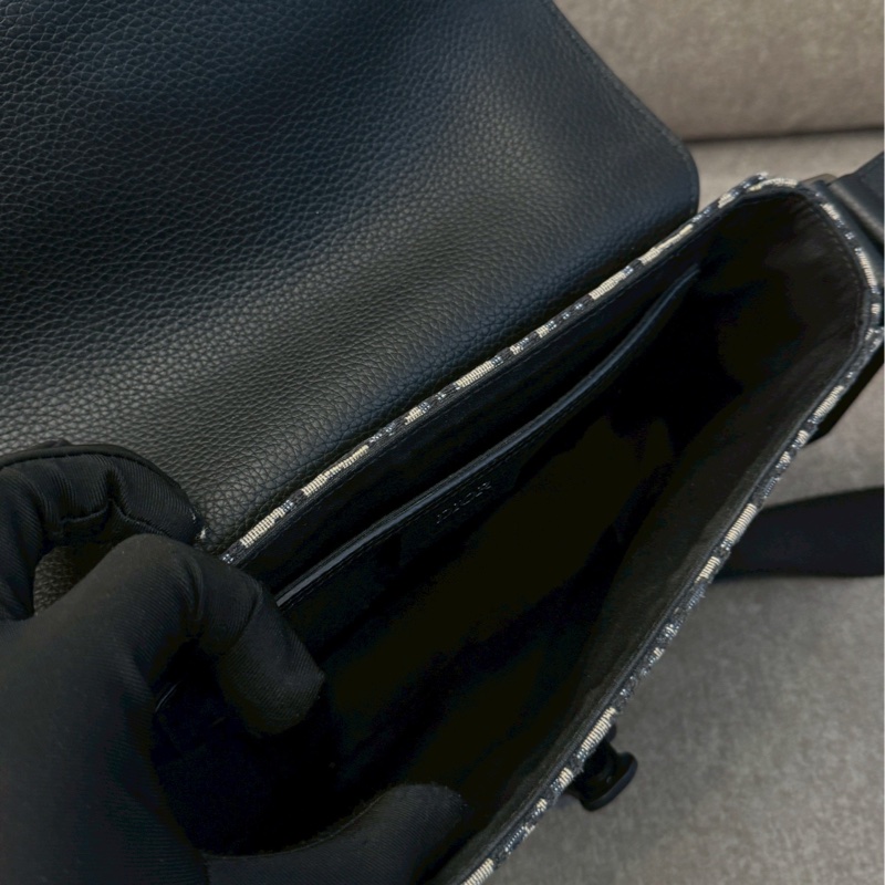 DIOR saddle郵差包小號-7