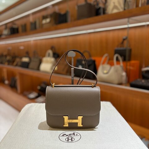 【現貨｜快速出貨】Hermès 愛馬仕 Constance 19 Etoupe 大象灰｜金釦｜U刻 2022 年｜Epsom 皮｜全新全配