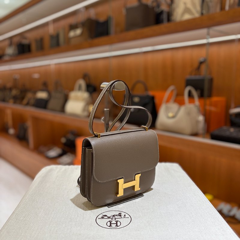【現貨｜快速出貨】Hermès 愛馬仕 Constance 19 Etoupe 大象灰｜金釦｜U刻 2022 年｜Epsom 皮｜全新全配-2