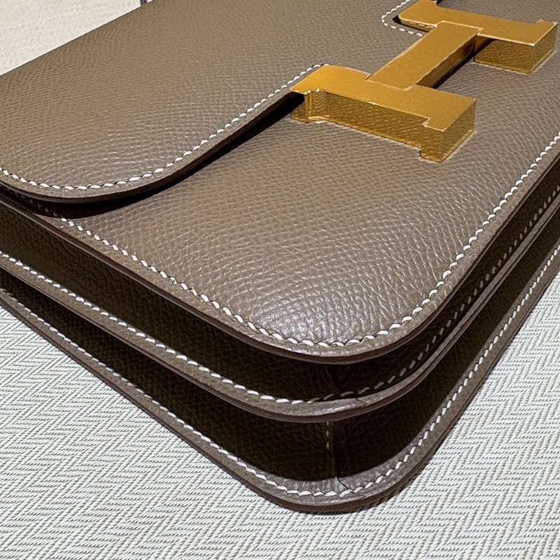 【現貨｜快速出貨】Hermès 愛馬仕 Constance 19 Etoupe 大象灰｜金釦｜U刻 2022 年｜Epsom 皮｜全新全配-8