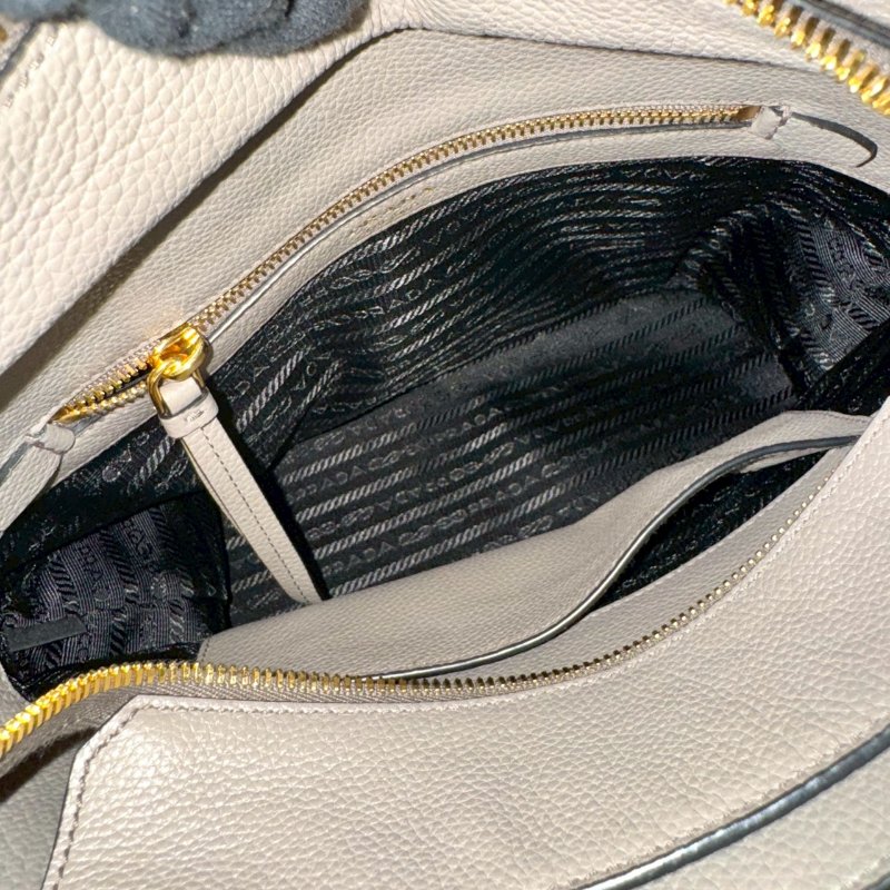 PRADA 大象灰 牛皮 壓紋 LOGO 織帶背帶 肩背包 1BE057-5