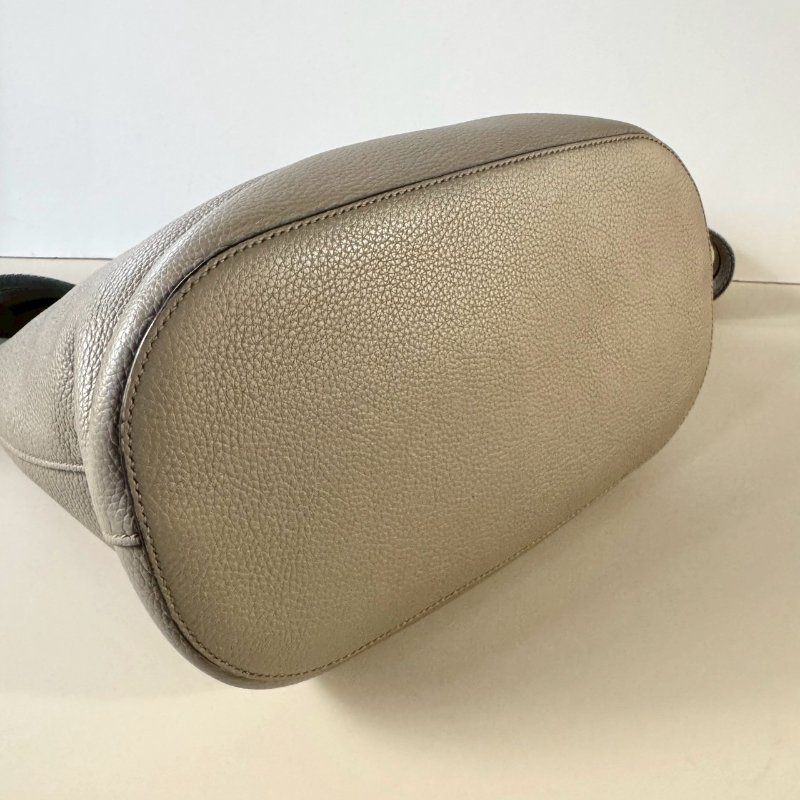 PRADA 大象灰 牛皮 壓紋 LOGO 織帶背帶 肩背包 1BE057-7