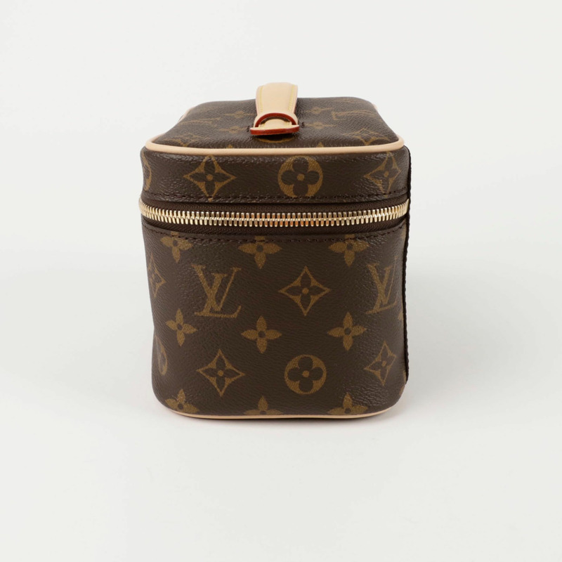 LOUIS VUITTON M44495 精緻迷你化妝包-1