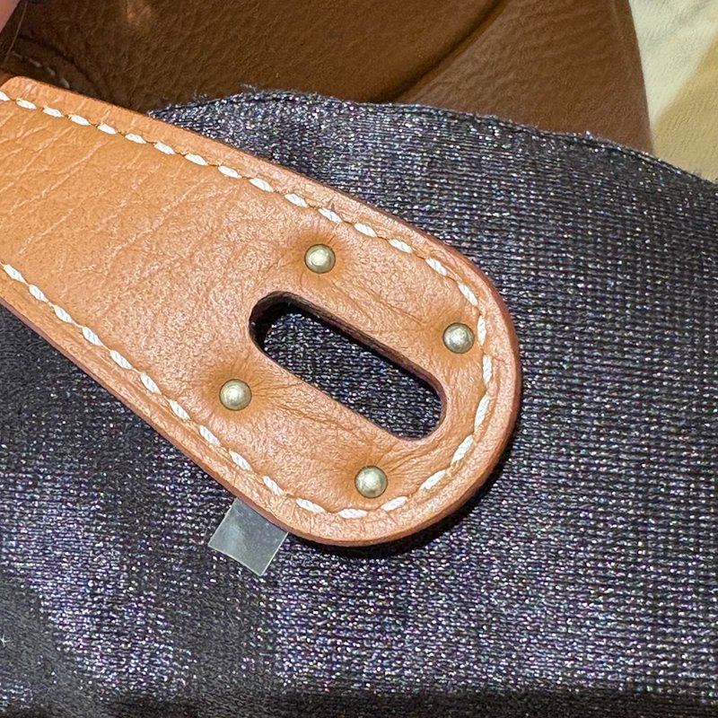 【現貨|快速出貨】Hermès 愛馬仕 Lindy 26 金棕色|銀釦|W刻2024年|Taurillon Clemence 小牛皮-19