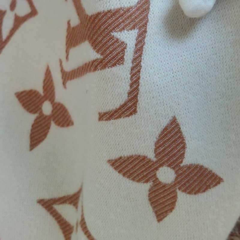 LV M78935  🎀實品拍照🎀 榛子色  Monogram Essential 圍巾~二手美品-67