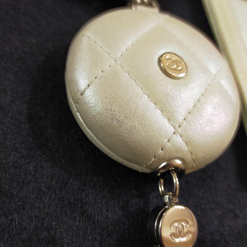 CHANEL 白色微透人魚珠光伸縮卡套組-6