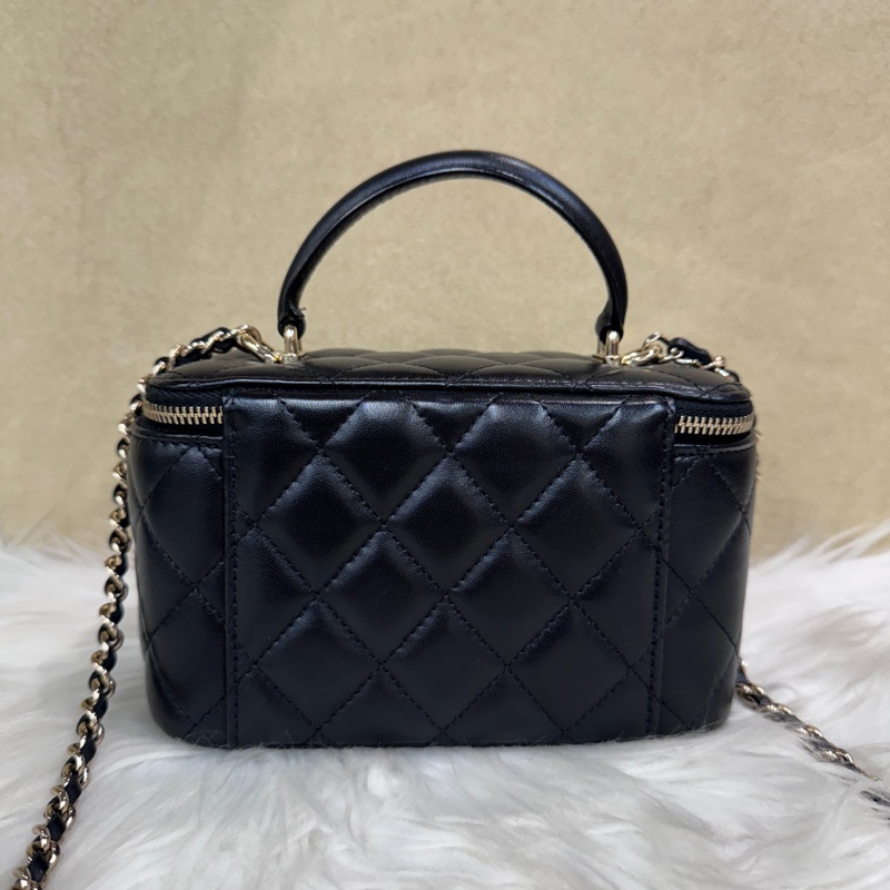 Chanel 黑羊皮手提斜背長盒子化妝盒-1