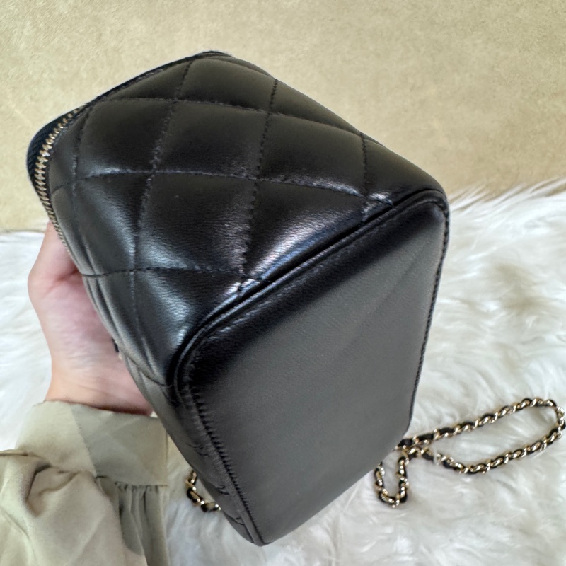 Chanel 黑羊皮手提斜背長盒子化妝盒-6