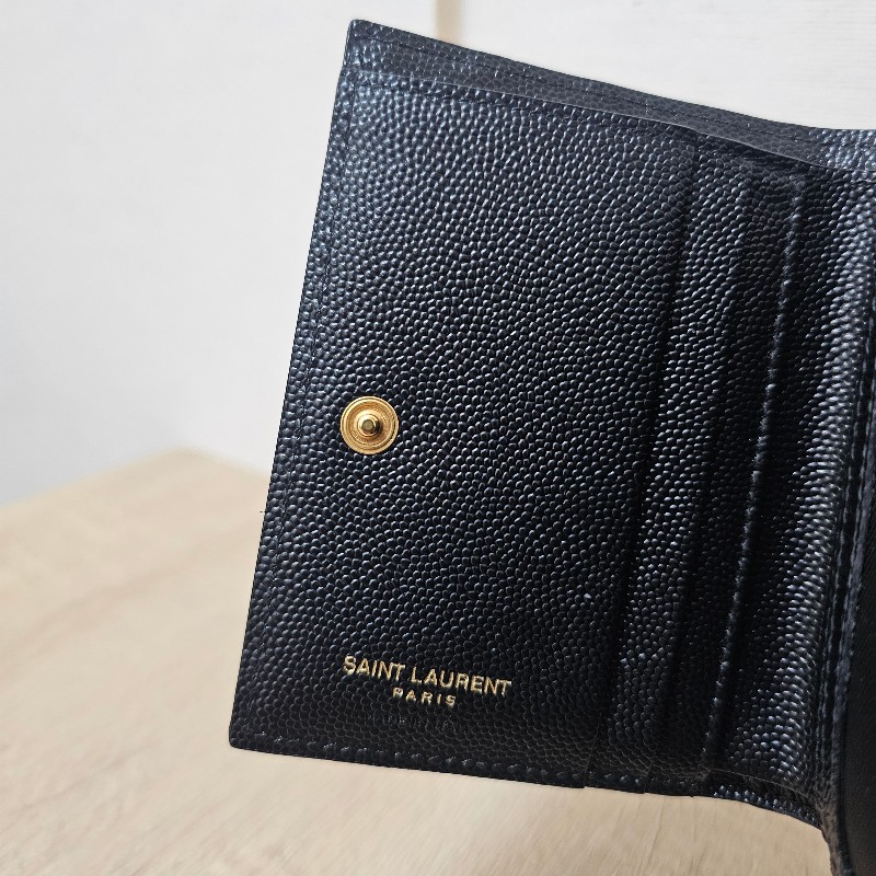 [ 甜價出❣️] YSL黑荔枝皮金釦對釦短夾-8