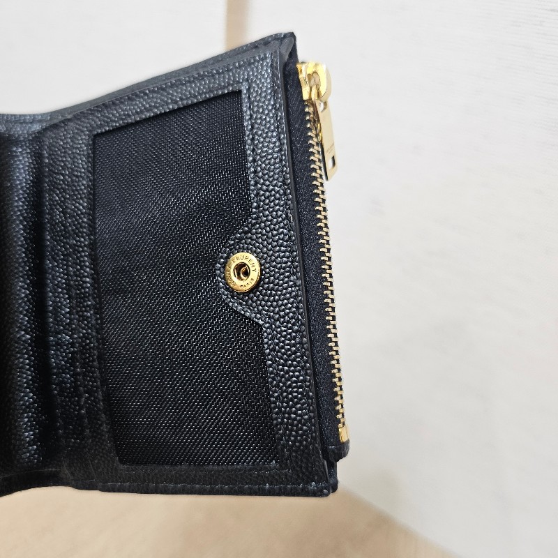 [ 甜價出❣️] YSL黑荔枝皮金釦對釦短夾-10