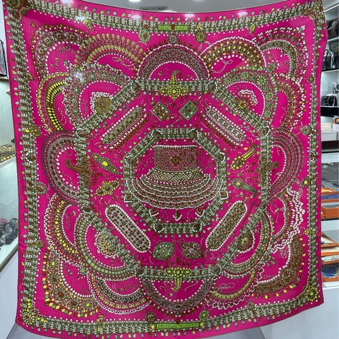 Hermes 140*140羊絨披肩