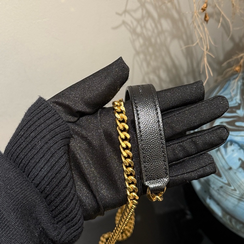 Ysl 黑金魚子醬信封包 21年 無附件-7