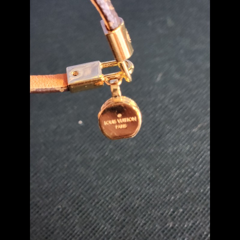 LV老花經典手環  喜歡帶走 全長17cm左右-2