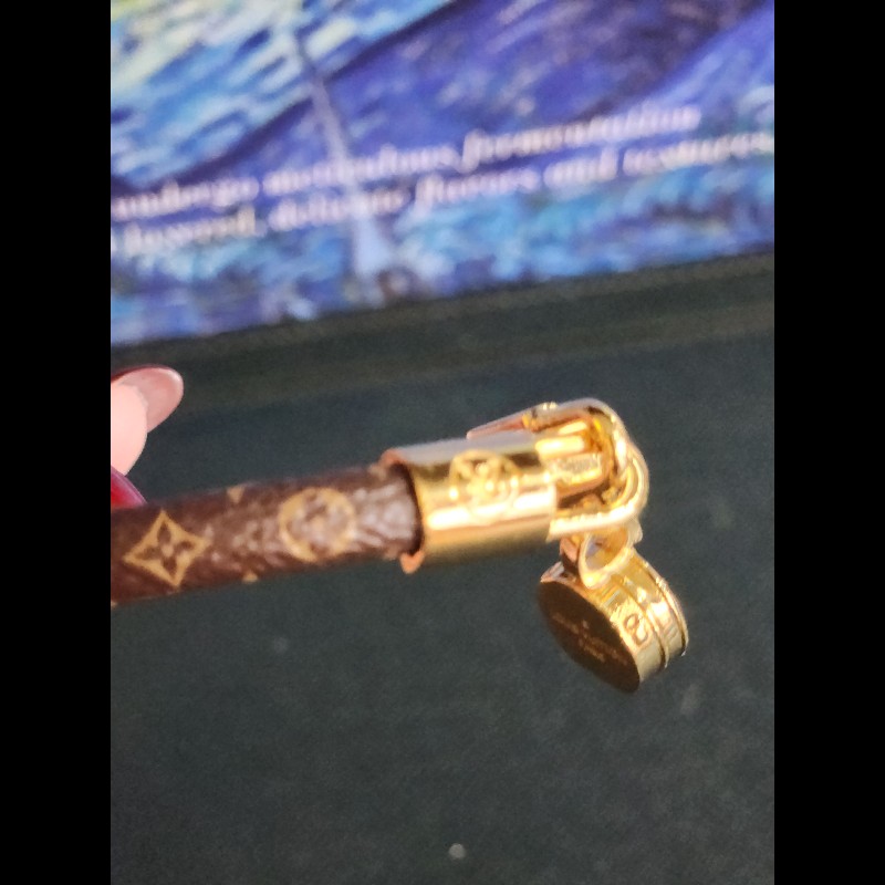 LV老花經典手環  喜歡帶走 全長17cm左右-4