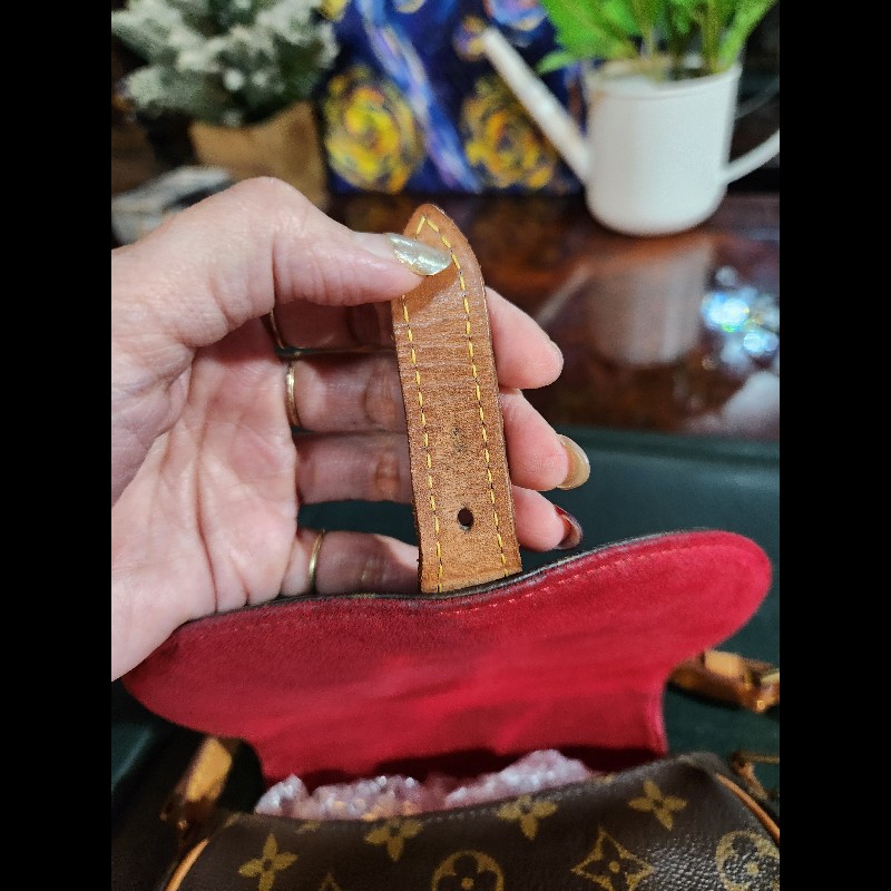 LV鈴鼓包 可愛小巧  造型可愛 原價6萬多-10